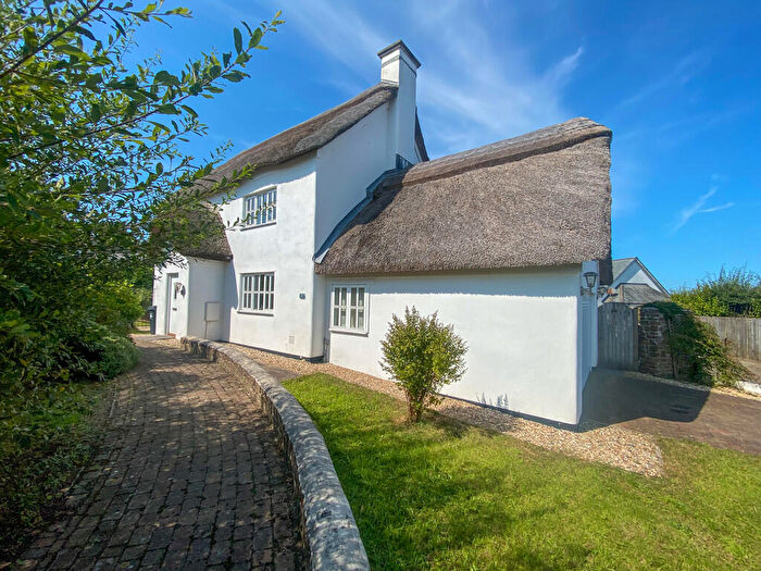 4 Bedroom Detached House For Sale In Ashbury Grove, Week St. Mary, EX22