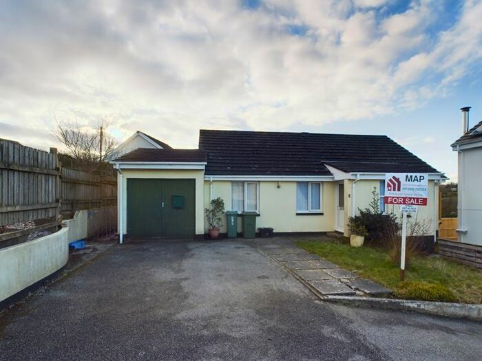 3 Bedroom Bungalow For Sale In Crellow Fields, Stithians, Truro, TR3