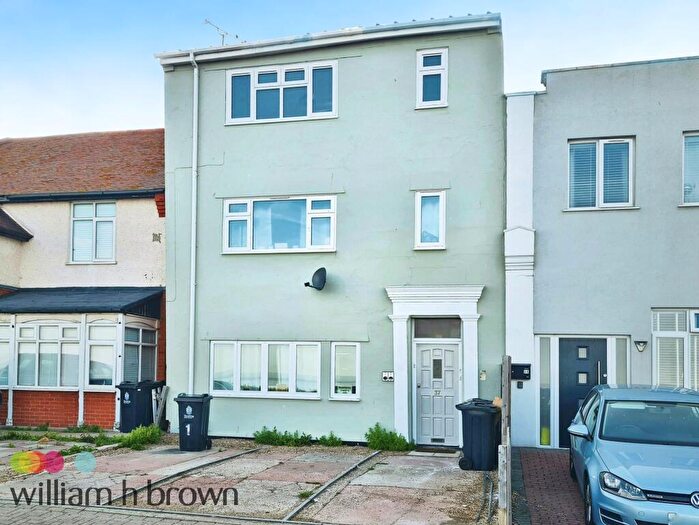 2 Bedroom Flat To Rent In The Parade, Walton On The Naze, CO14