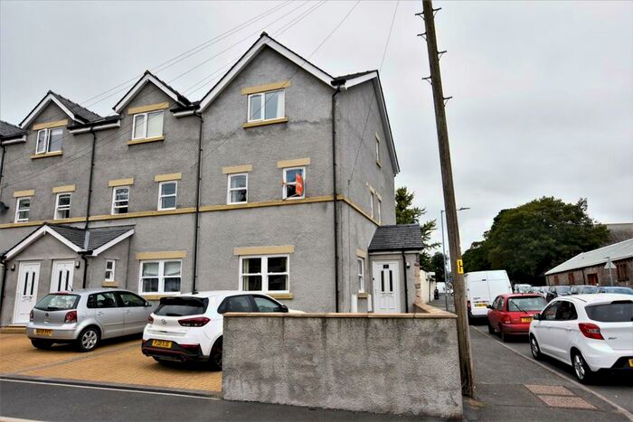4 Bedroom Town House To Rent In Victoria Road, Ulverston, LA12