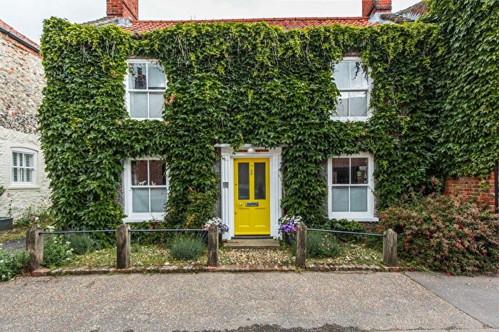 3 Bedroom Town House For Sale In Burnham Market, PE31