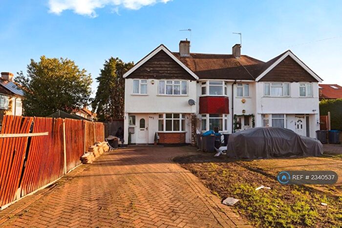 3 Bedroom End Of Terrace House To Rent In The Glade, Croydon, CR0