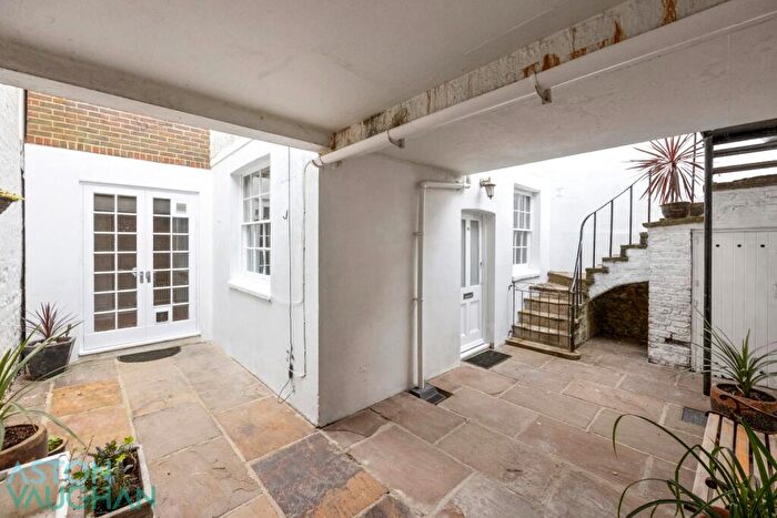 1 Bedroom Apartment To Rent In Arundel Place, Brighton, BN2