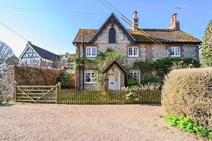 3 Bedroom House For Sale In Cagefoot Lane, Henfield, BN5