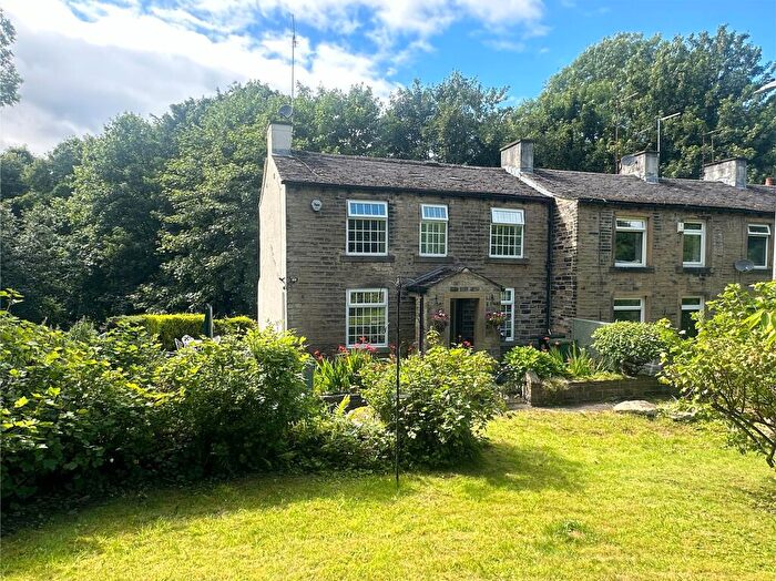 3 Bedroom Cottage For Sale In Penny Spring Cottage, Kidroyd, HD5