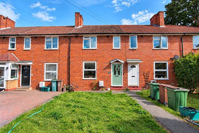 3 Bedroom Terraced House For Sale In Newstead Walk, Carshalton, SM5
