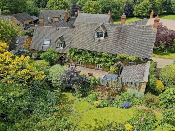 4 Bedroom Cottage To Rent In Moor Lane, OX15