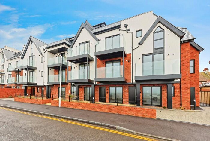 3 Bedroom Flat For Sale In St Georges Terrace, Herne Bay, Kent, CT6