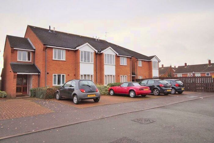 1 Bedroom Flat To Rent In Swindon Close, GL51