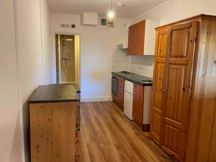 Studio To Rent In Langtry Walk, London, NW8