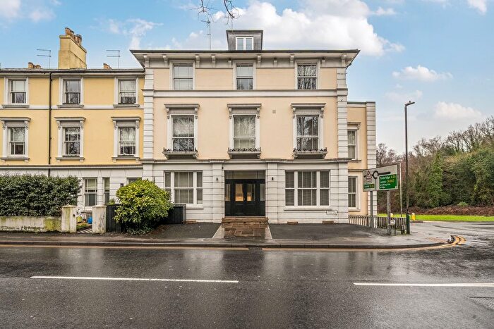 2 Bedroom Flat To Rent In Nevill Terrace, Tunbridge Wells, TN2