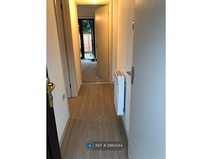 2 Bedroom Flat To Rent In Oldfield Court, Dereham, NR19