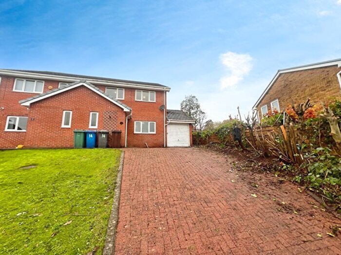 3 Bedroom Semi Detached House To Rent In Byron Road, Greenmount, Bury, BL8