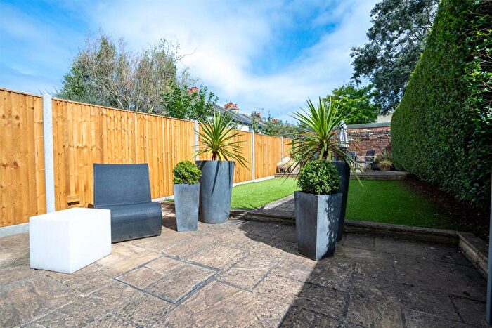 3 Bedroom Terraced House For Sale In Cleaveland Road, Surbiton, KT6