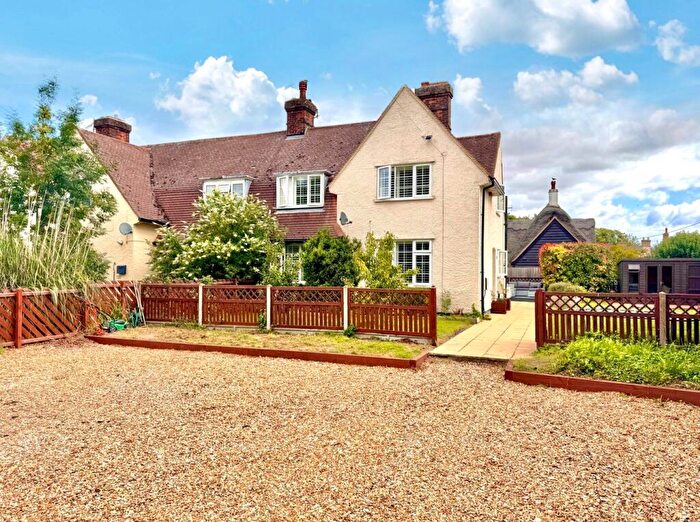 3 Bedroom Semi-Detached House For Sale In Ashwell Road, Newnham, Baldock, SG7