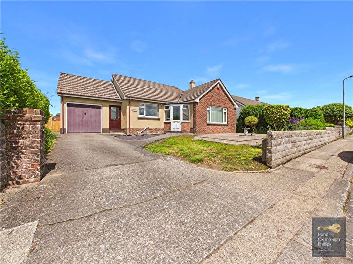3 Bedroom Bungalow For Sale In Warren Close, Torrington, Devon, EX38