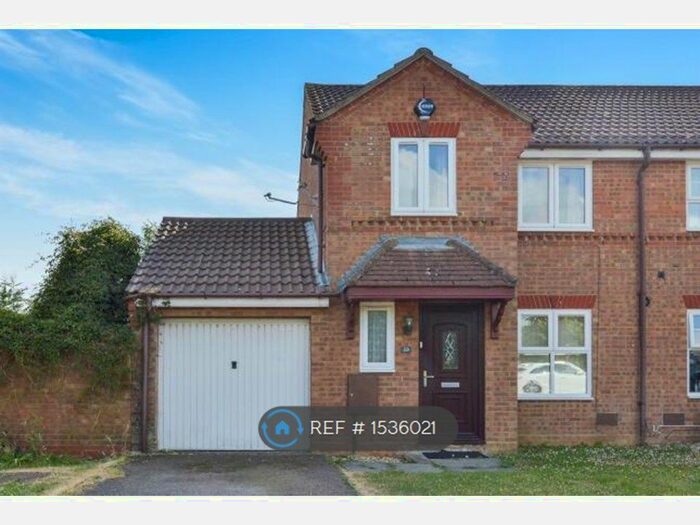 3 Bedroom Semi-Detached House To Rent In Douglas Place, Oldbrook, Milton Keynes, MK6