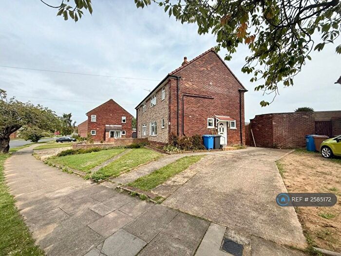 3 Bedroom Semi-Detached House To Rent In Mallard Way, Ipswich, IP2