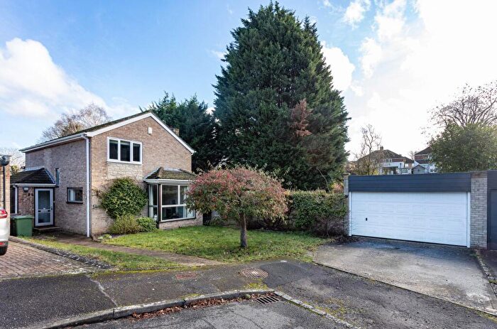 3 Bedroom Detached House For Sale In Colley Wood, Kennington, OX1