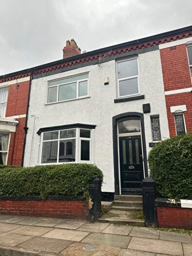 3 Bedroom Flat To Rent In Southwood Road, Liverpool, L17
