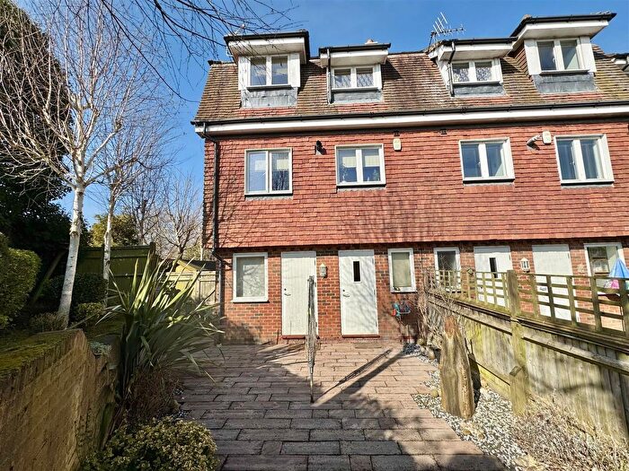 2 Bedroom Terraced House To Rent In Western Barn Close, Rye, TN31