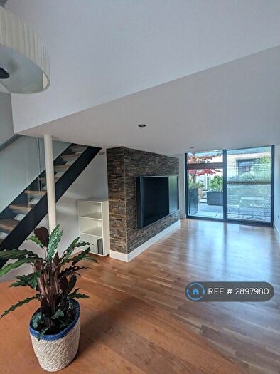 2 Bedroom Terraced House To Rent In Reservoir Street, Salford, M6