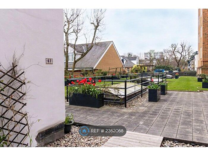1 Bedroom Flat To Rent In Millbrooke Court, London, SW15