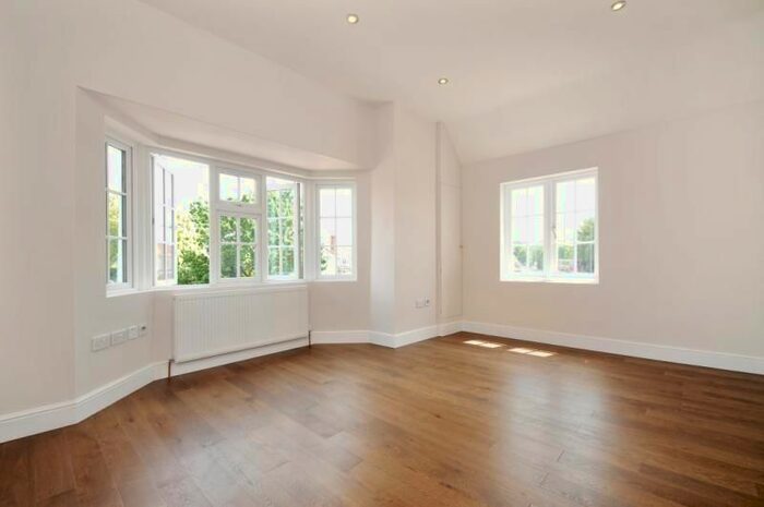 1 Bedroom Flat To Rent In Wellington Road South, Hounslow, TW4