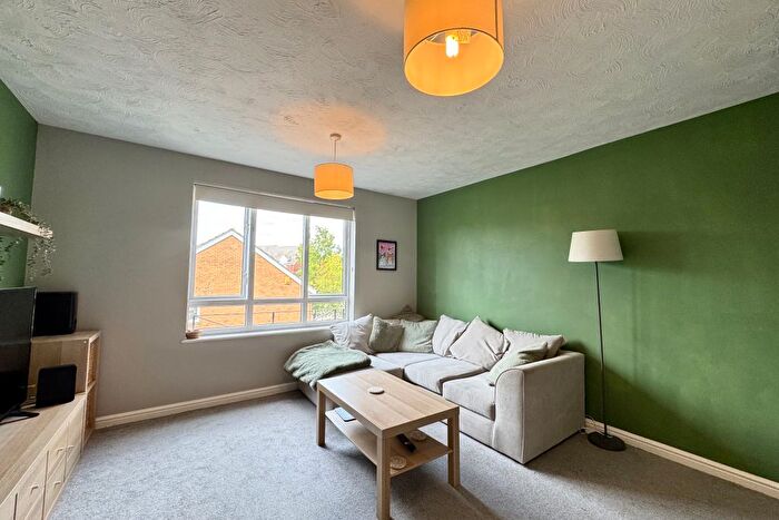 2 Bedroom Flat For Sale In Angelica Way, Whiteley, PO15