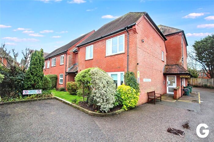 1 Bedroom Retirement Property For Sale In Christchurch Road, Ringwood, Hampshire, BH24