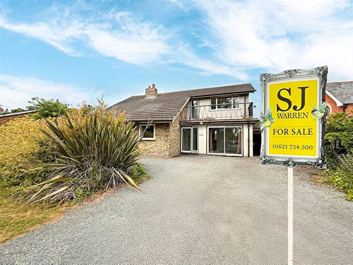 4 Bedroom Detached House For Sale In Green Lane, Burnham-On-Crouch, CM0