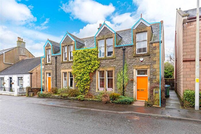 4 Bedroom Detached House For Sale In South Mid Street, Bathgate, EH48