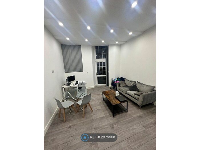 1 Bedroom Flat To Rent In St. Georges Road, Bolton, BL1