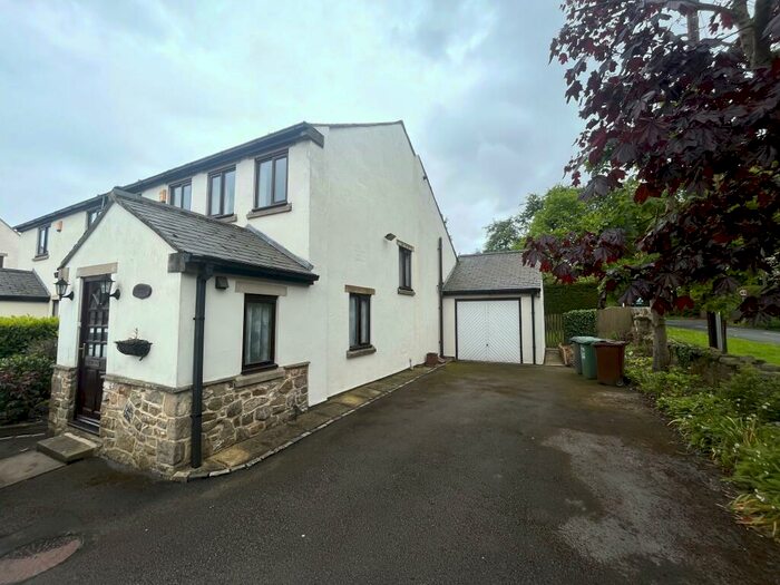 3 Bedroom House To Rent In Tarn Lane, Leeds, LS17