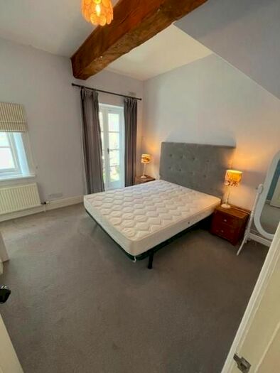 2 Bedroom Cottage To Rent In Clarence Street, Dartmouth, TQ6
