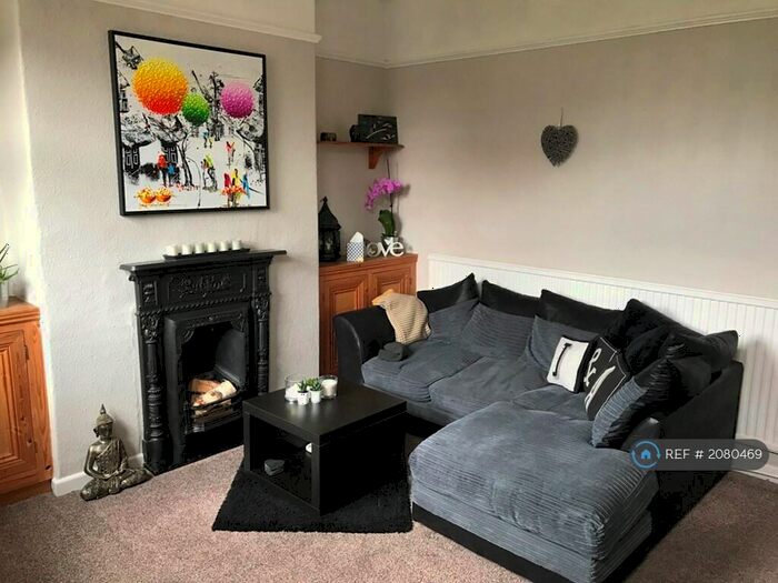 2 Bedroom Terraced House To Rent In Gladstone Road, Manchester, M41