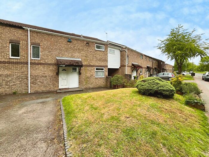 3 Bedroom Semi Detached House For Sale In Butterwick Drive, Leicester, Leicestershire, LE4