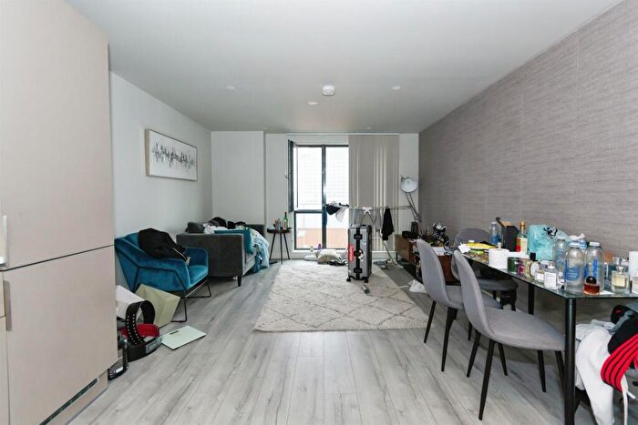 1 Bedroom Apartment For Sale In Broad Street, Birmingham, B15