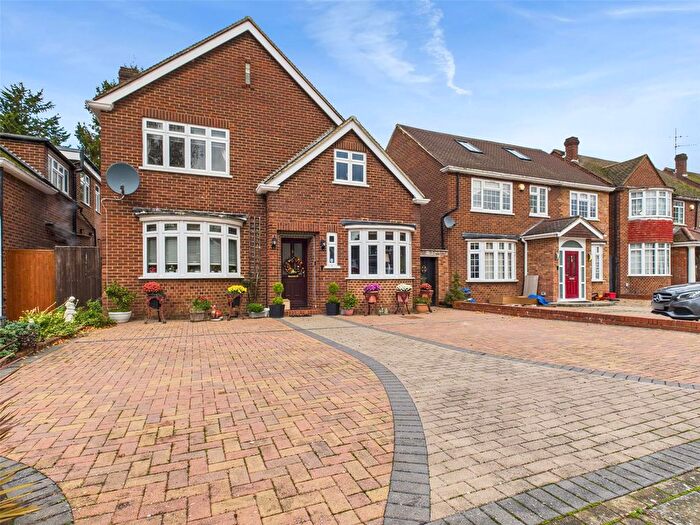 4 Bedroom Detached House To Rent In Seymour Gardens, Feltham, TW13