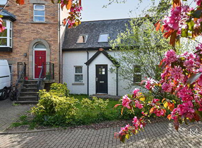 3 Bedroom End TownHouse For Sale In Glencraig Manor, Antrim, BT41