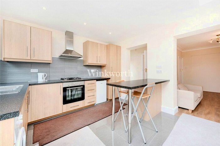 3 Bedroom Semi-Detached House To Rent In Grampian Gardens, London, NW2