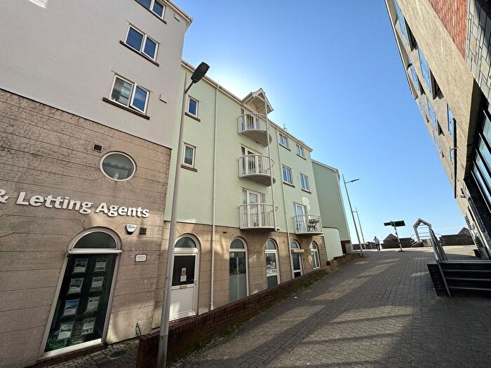 2 Bedroom Flat For Sale In Camona Drive, Maritime Quarter, Swansea, SA1