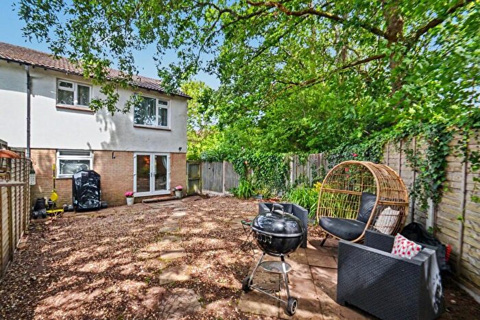 1 Bedroom Flat For Sale In Creekmoor, BH17