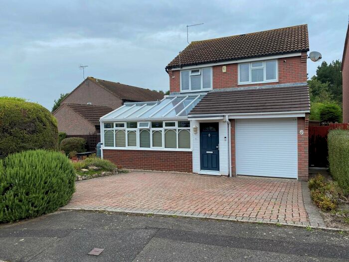 3 Bedroom House To Rent In Warmwell Close, Canford Heath, BH17