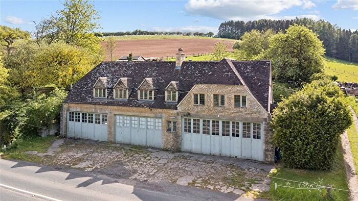 4 Bedroom Flat For Sale In Cheltenham Road, Marsden, Cirencester, Gloucestershire, GL7