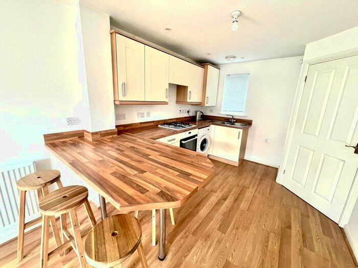 2 Bedroom Property To Rent In Ffordd Y Mileniwm, Barry, CF62