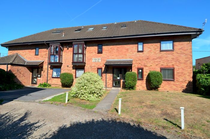 1 Bedroom Flat To Rent In Cokers Court, Cressington Place, Bourne End, Buckinghamshire SL8
