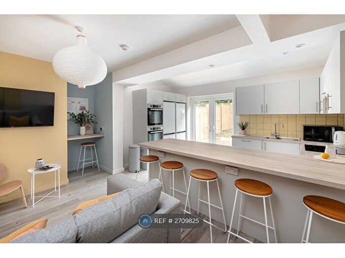 6 Bedroom Semi-Detached House To Rent In Haycombe Drive, Bath, BA2