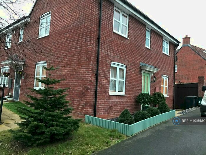 3 Bedroom End Of Terrace House To Rent In Gulliver Road, Irthlingborough, Wellingborough, NN9