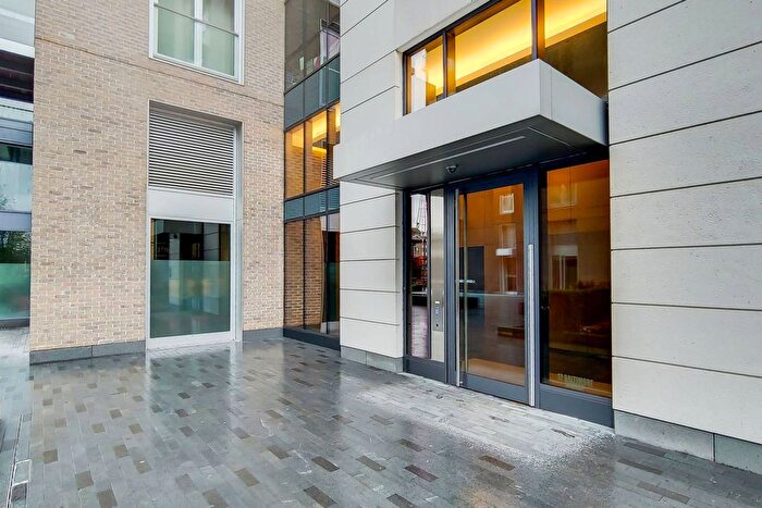 1 Bedroom Flat To Rent In Baltimore Wharf, Tower Hamlets, London, E14